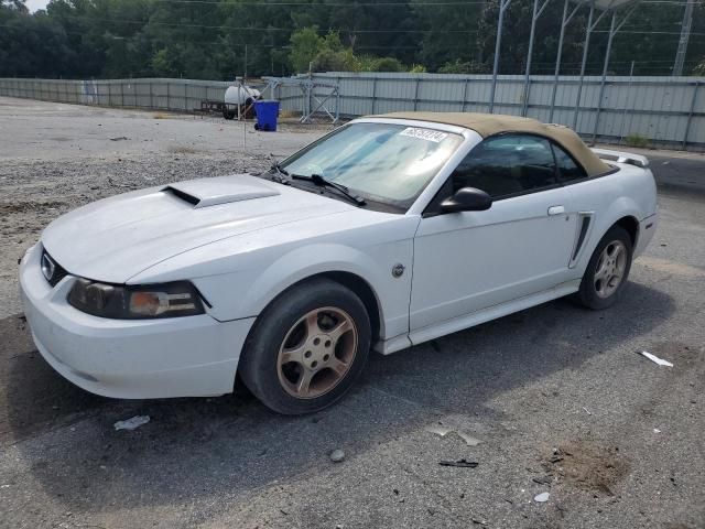 2004 Ford Mustang