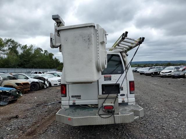 2012 Ford Econoline E350 Super Duty Van