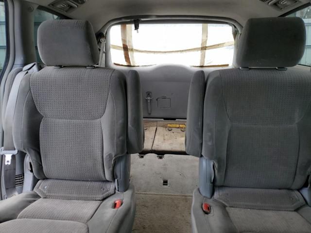 2006 Toyota Sienna CE