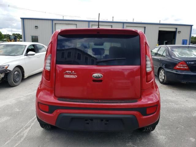 2013 KIA Soul +