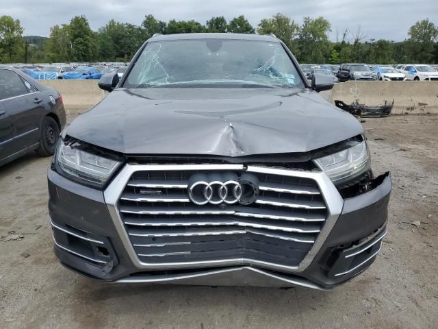 2019 Audi Q7 Premium