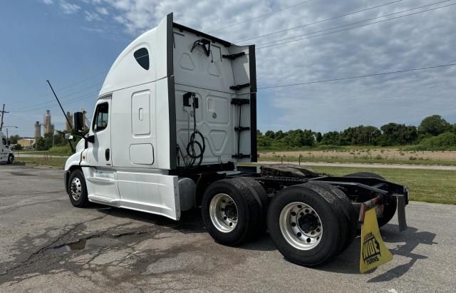 2016 Freightliner Cascadia 125