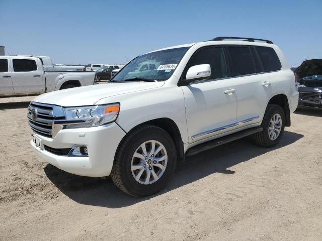 2018 Toyota Land Cruiser