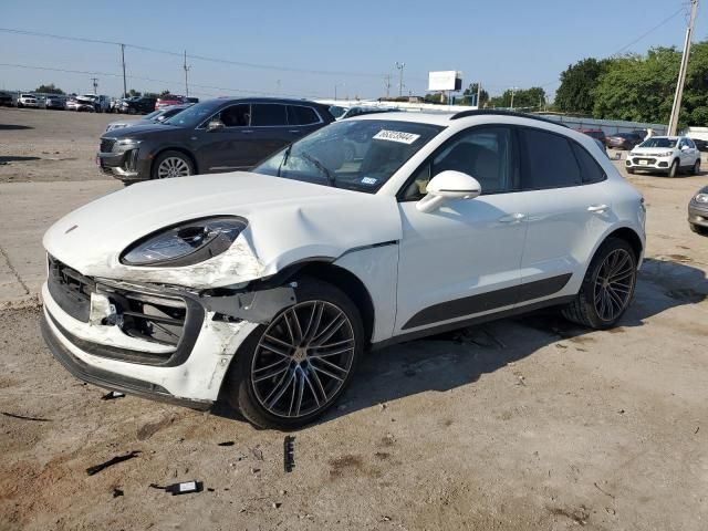 2023 Porsche Macan Base