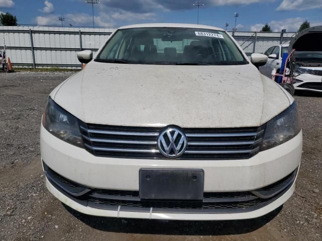 2014 Volkswagen Passat S