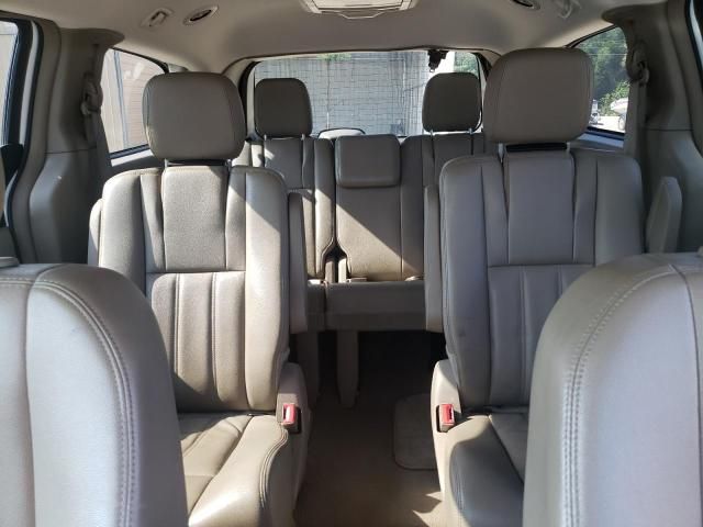 2014 Chrysler Town & Country Touring