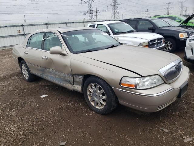 2006 Lincoln Town Car Signature Limited