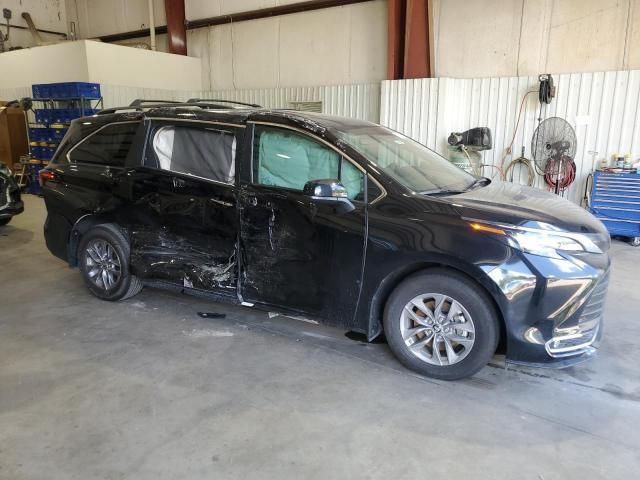 2024 Toyota Sienna XLE