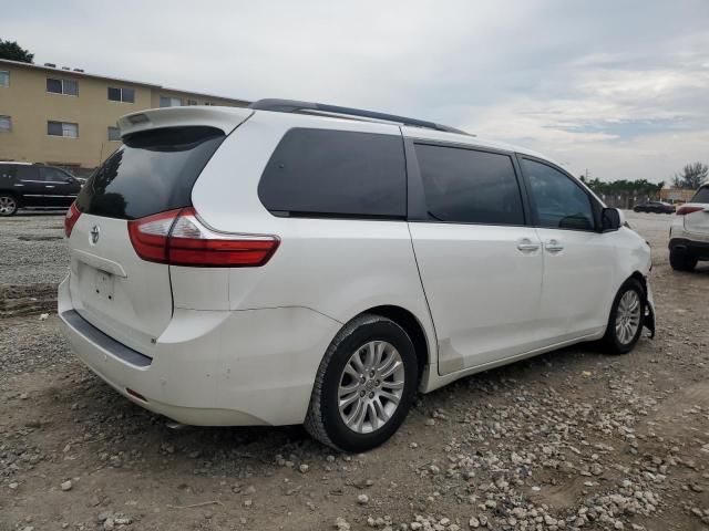 2015 Toyota Sienna XLE