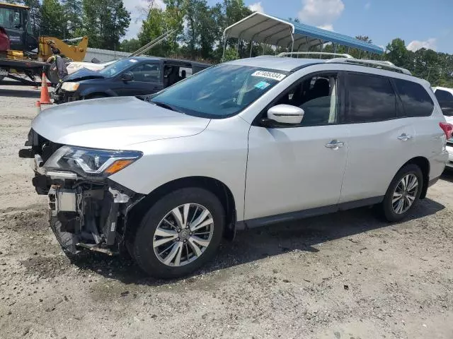 2020 Nissan Pathfinder S