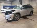 2017 Toyota Highlander SE