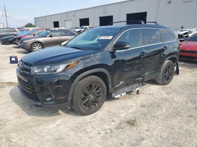 2019 Toyota Highlander SE