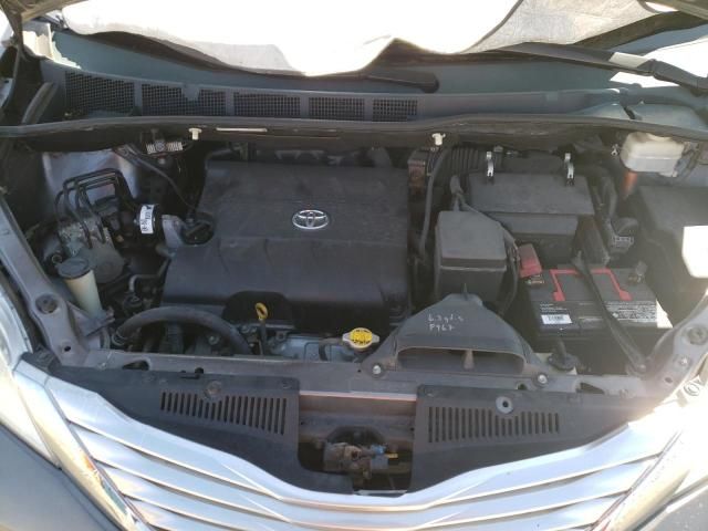 2011 Toyota Sienna XLE