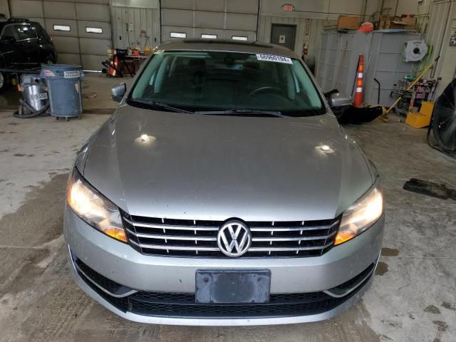 2013 Volkswagen Passat SE