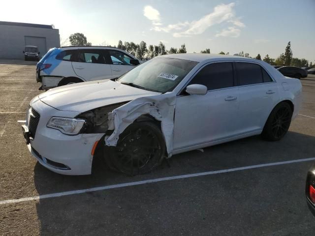 2016 Chrysler 300 Limited