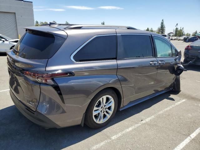 2023 Toyota Sienna XLE