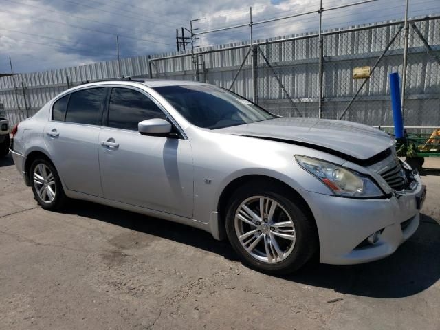 2015 Infiniti Q40