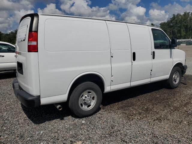 2020 Chevrolet Express G2500