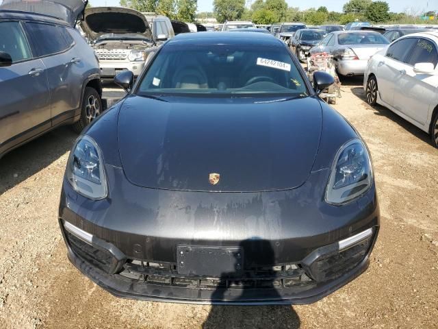 2017 Porsche Panamera 4S