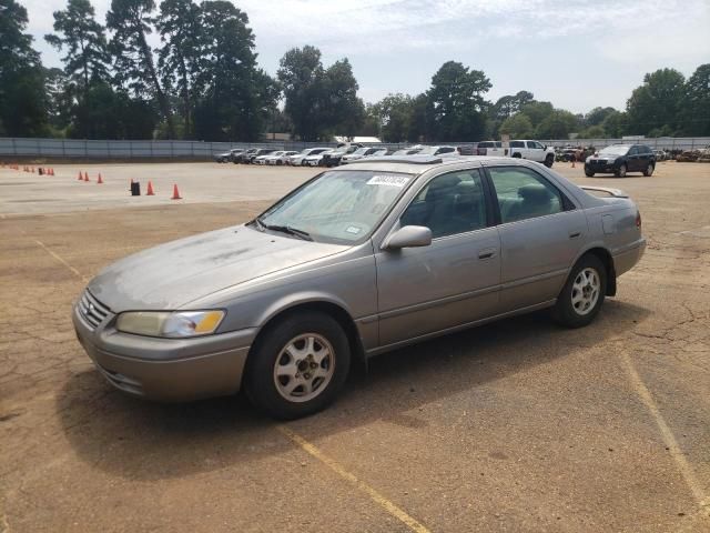 1999 Toyota Camry LE