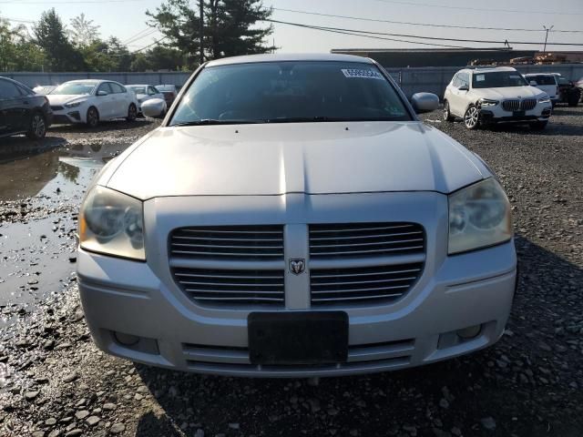 2005 Dodge Magnum R/T