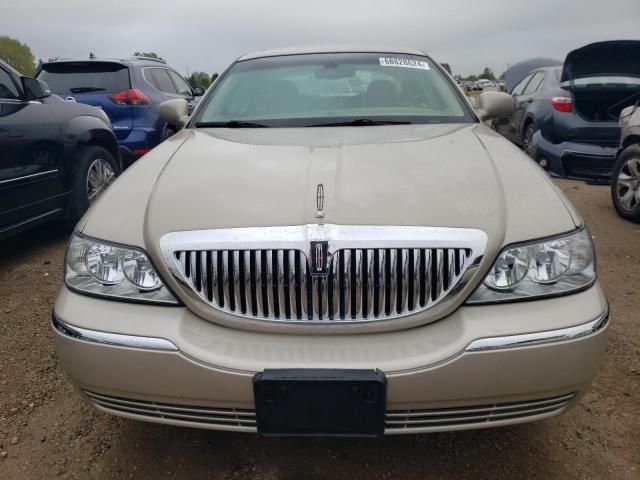 2007 Lincoln Town Car Signature Limited