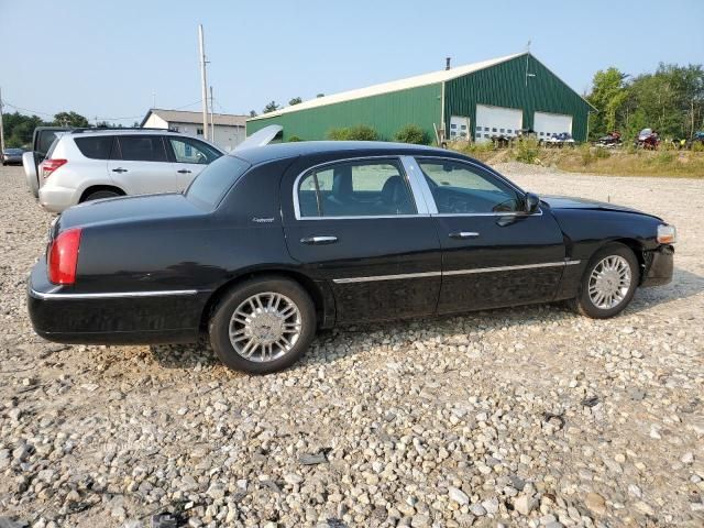 2010 Lincoln Town Car Signature Limited