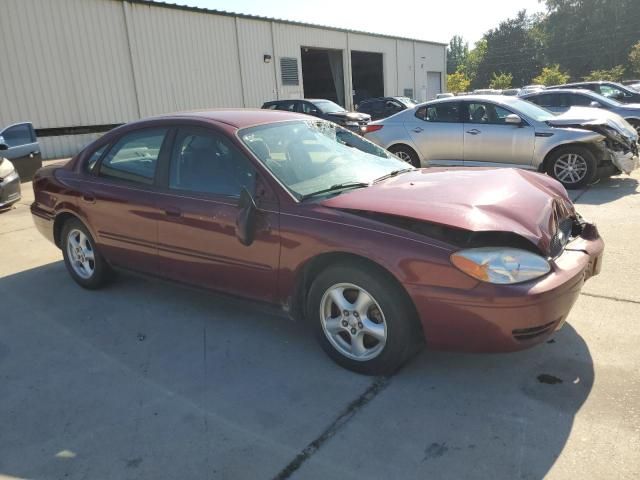 2004 Ford Taurus SE