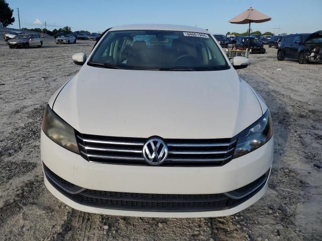 2013 Volkswagen Passat S