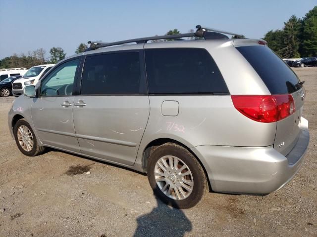 2008 Toyota Sienna XLE