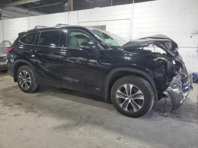 2020 Toyota Highlander Hybrid XLE