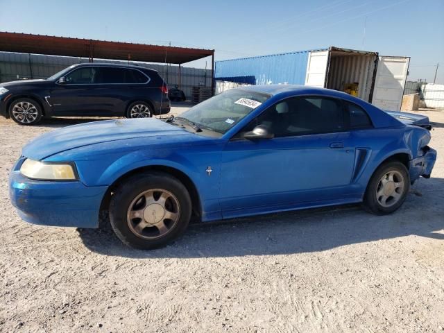 2000 Ford Mustang