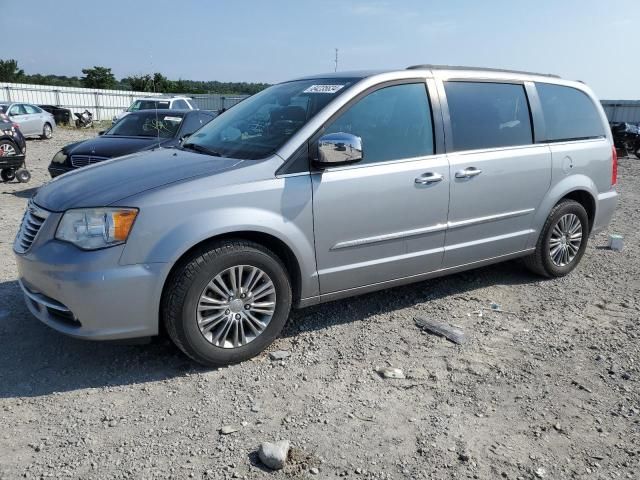 2014 Chrysler Town & Country Touring L