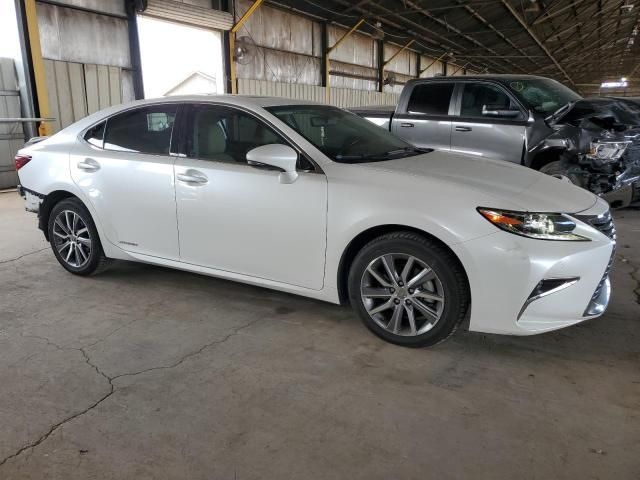 2016 Lexus ES 300H