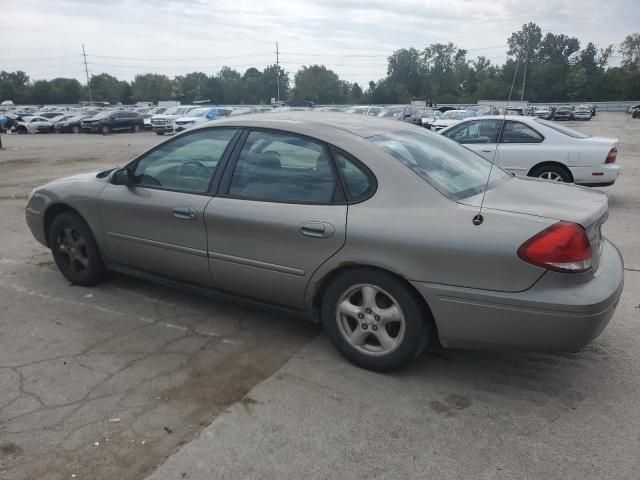 2004 Ford Taurus SE