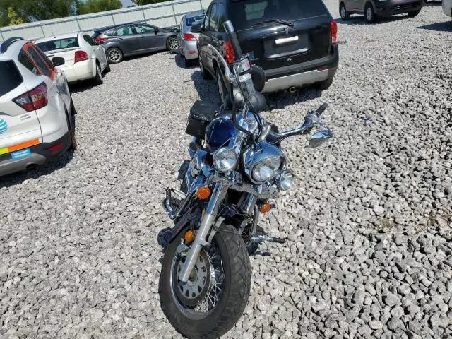 2005 Suzuki C50