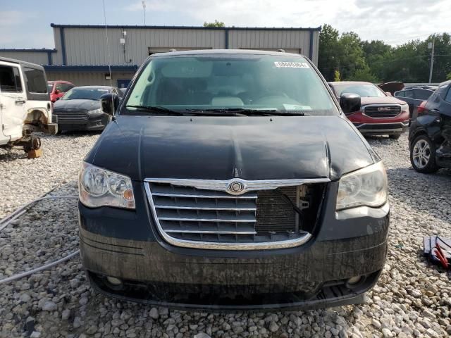 2010 Chrysler Town & Country Touring