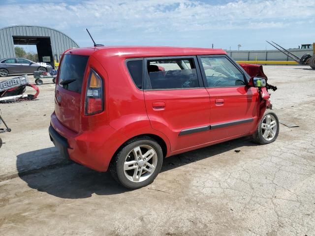 2010 KIA Soul +