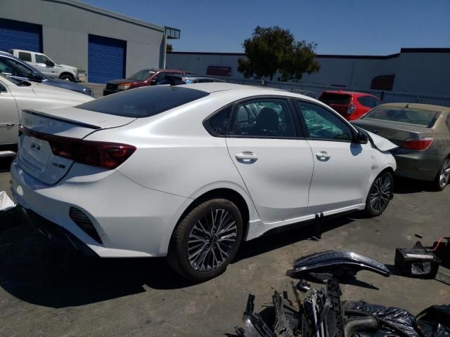 2023 KIA Forte GT Line