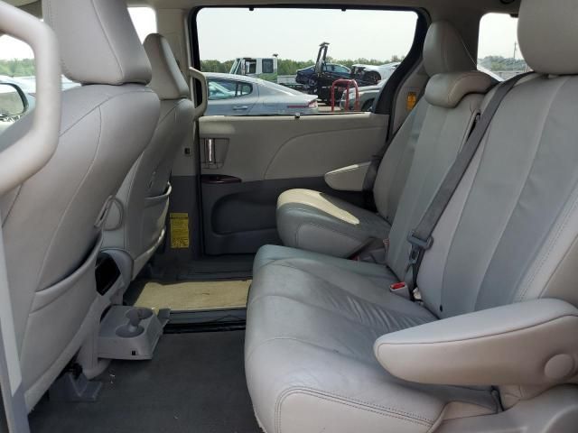 2014 Toyota Sienna XLE