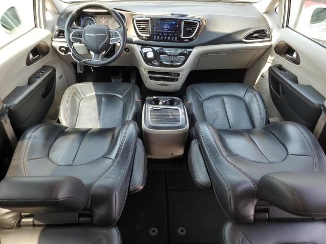 2017 Chrysler Pacifica Touring L Plus