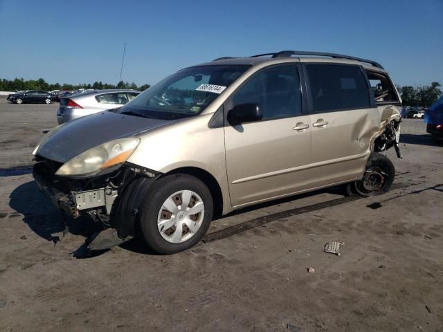 2007 Toyota Sienna CE