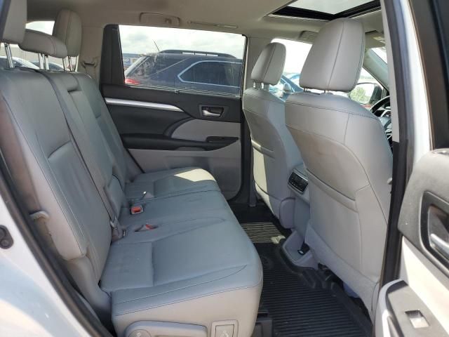 2018 Toyota Highlander SE