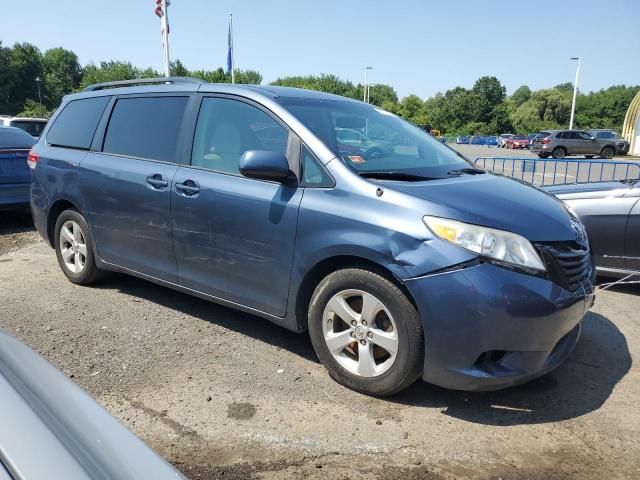 2014 Toyota Sienna LE