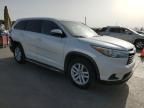 2016 Toyota Highlander LE