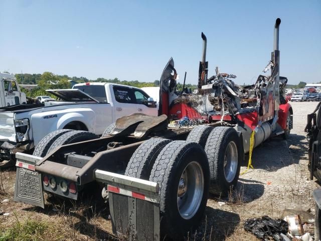 2003 Kenworth Construction W900