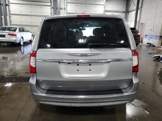 2016 Chrysler Town & Country Limited Platinum