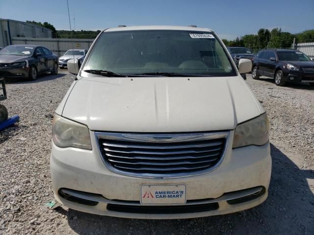 2013 Chrysler Town & Country Touring