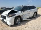 2022 Toyota Highlander Hybrid Limited