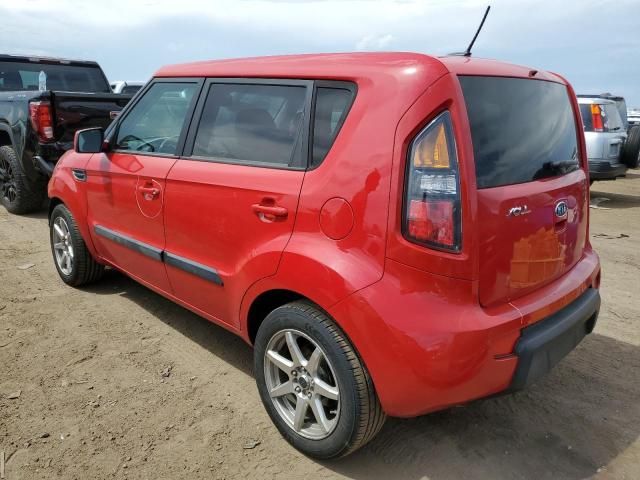 2011 KIA Soul +